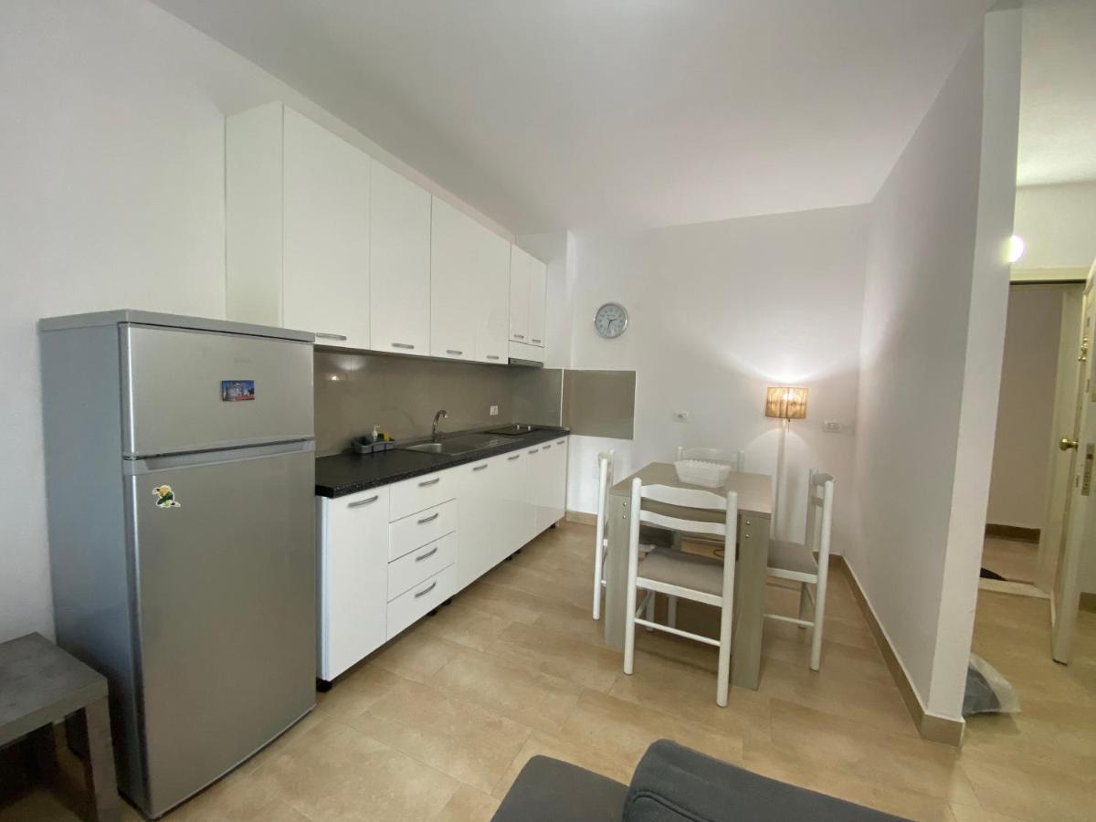 Best Summer Apartment Голем Экстерьер фото